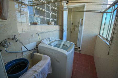 Casa à venda com 2 quartos, 220m² em Vila Bertioga, São Paulo