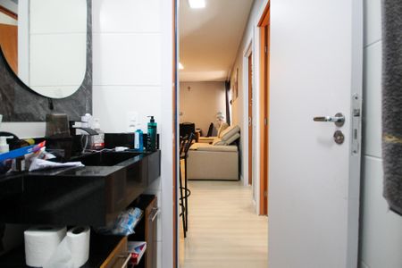 Apartamento para alugar com 49m², 2 quartos e 1 vaga Apartamento para alugar com 49m², 2 quartos e 1 vagaBanheiro