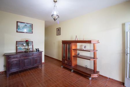 Casa à venda com 90m², 3 quartos e 1 vaga Casa à venda com 90m², 3 quartos e 1 vagaSala