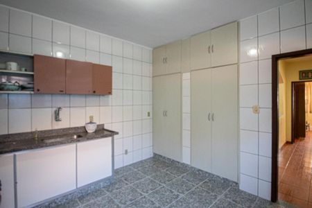 Casa à venda com 90m², 3 quartos e 1 vaga Casa à venda com 90m², 3 quartos e 1 vagaCozinha