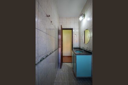 Casa à venda com 90m², 3 quartos e 1 vaga Casa à venda com 90m², 3 quartos e 1 vagaBanheiro
