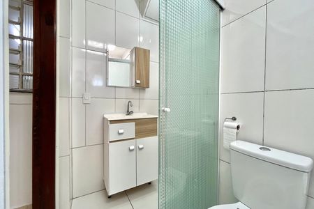 Apartamento para alugar com 70m², 2 quartos e 1 vaga Apartamento para alugar com 70m², 2 quartos e 1 vagaBanheiro