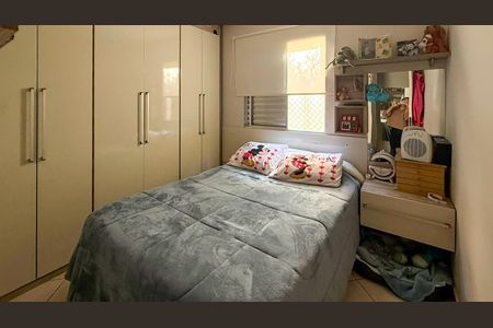 Quarto 1 de apartamento à venda com 2 quartos, 52m² em Jardim Arco-iris, Diadema