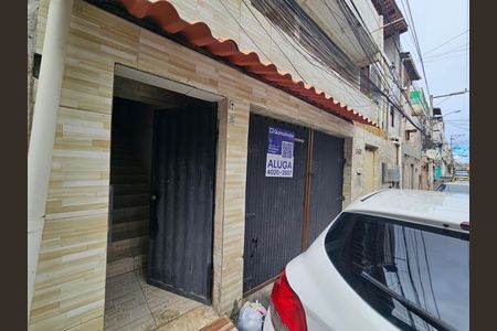 Casa para alugar com 65m², 2 quartos e 1 vagaplaquinha Instalada 