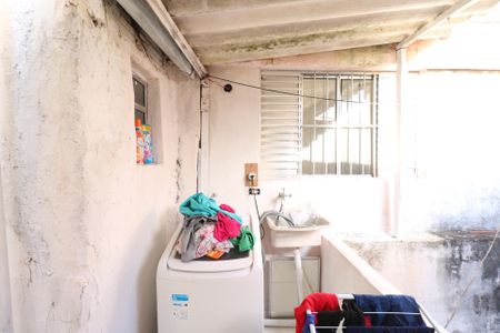 Área de serviço de casa para alugar com 3 quartos, 100m² em Vila Guacuri, Diadema
