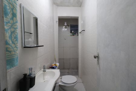 Casa para alugar com 100m², 3 quartos e sem vaga Casa para alugar com 100m², 3 quartos e sem vagaBanheiro