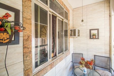 Casa à venda com 94m², 2 quartos e sem vaga Casa à venda com 94m², 2 quartos e sem vagaSala