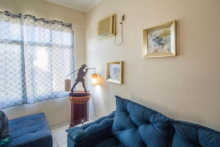 Casa à venda com 94m², 2 quartos e sem vaga Casa à venda com 94m², 2 quartos e sem vagaSala