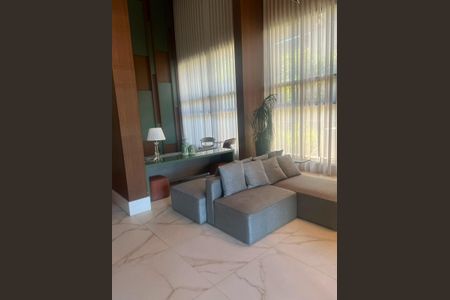 Apartamento para alugar com 30m², 2 quartos e 3 vagas Apartamento para alugar com 30m², 2 quartos e 3 vagasHall de Entrada