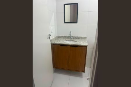 Apartamento para alugar com 30m², 2 quartos e 3 vagas Apartamento para alugar com 30m², 2 quartos e 3 vagasBanheiro
