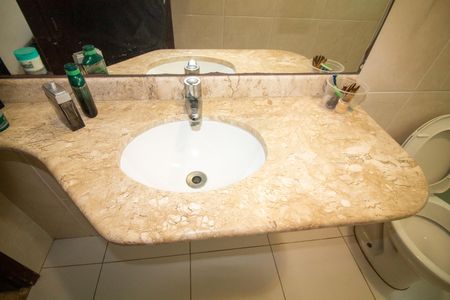 Casa para alugar com 216m², 3 quartos e 4 vagas Casa para alugar com 216m², 3 quartos e 4 vagasBanheiro da Suíte