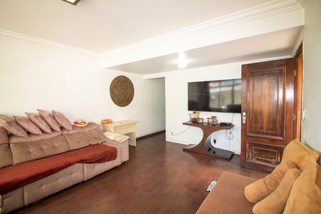 Casa para alugar com 216m², 3 quartos e 4 vagas Casa para alugar com 216m², 3 quartos e 4 vagasSala