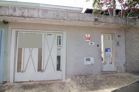 Fachada da Casa de casa à venda com 3 quartos, 216m² em Jardim Casablanca, São Paulo