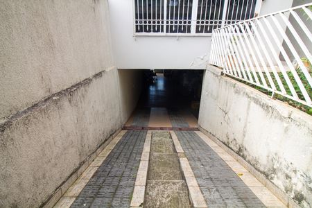 Garagem de casa à venda com 3 quartos, 216m² em Jardim Casablanca, São Paulo