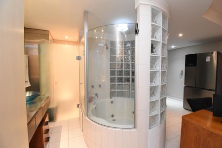 Banheiro do Studio de kitnet/studio para alugar com 1 quarto, 35m² em Campina do Siqueira, Curitiba