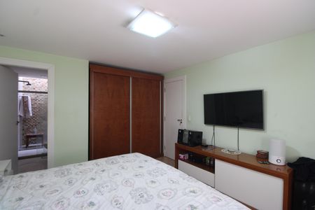 Casa de condomínio à venda com 250m², 3 quartos e 1 vagaSuíte
