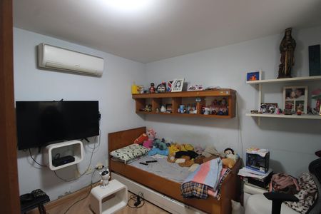 Casa de condomínio à venda com 250m², 3 quartos e 1 vagaQuarto 2