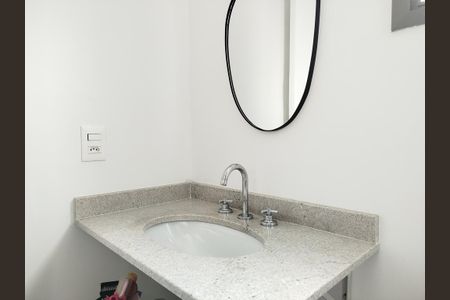 Studio para alugar com 27m², 1 quarto e sem vaga Studio para alugar com 27m², 1 quarto e sem vagaBanheiro