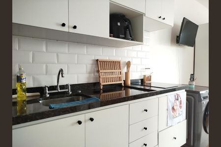   Cozinha de kitnet/studio para alugar com 1 quarto, 27m² em Vila Matilde, São Paulo
