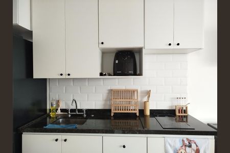   Cozinha de kitnet/studio para alugar com 1 quarto, 27m² em Vila Matilde, São Paulo