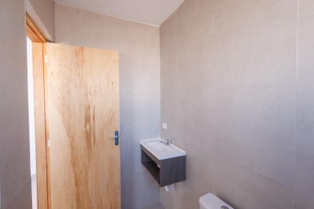 Banheiro de kitnet/studio para alugar com 1 quarto, 25m² em Areão, Taubaté
