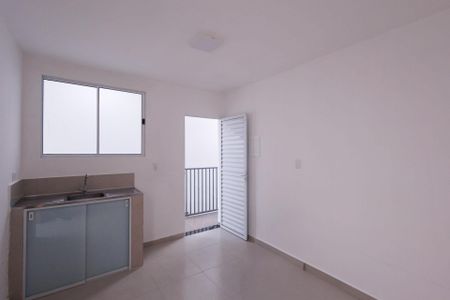 Studio para alugar com 25m², 1 quarto e sem vaga Studio para alugar com 25m², 1 quarto e sem vagaQuarto e Cozinha