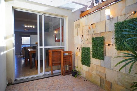 Casa de condomínio à venda com 119m², 2 quartos e 1 vaga Casa de condomínio à venda com 119m², 2 quartos e 1 vagaPátio