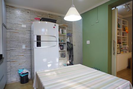Cozinha de casa de condomínio à venda com 2 quartos, 119m² em Partenon, Porto Alegre