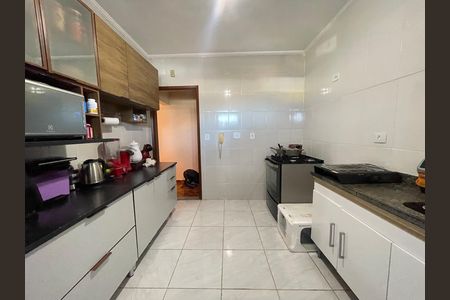 Cozinha de apartamento à venda com 2 quartos, 70m² em Butantã, São Paulo