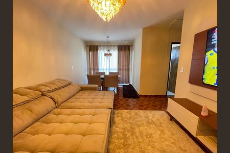 Apartamento à venda com 70m², 2 quartos e 1 vagaSala