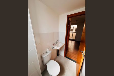 Banheiro  de apartamento para alugar com 2 quartos, 49m² em Chácara Estela, Barueri