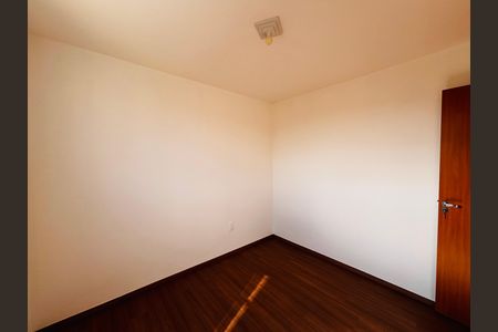 Quarto 2 de apartamento para alugar com 2 quartos, 49m² em Chácara Estela, Barueri