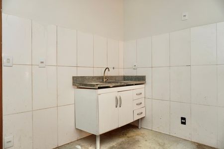 Sala e Cozinha  de kitnet/studio para alugar com 1 quarto, 42m² em São Francisco, Belo Horizonte