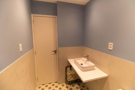Apartamento para alugar com 100m², 3 quartos e 1 vaga Apartamento para alugar com 100m², 3 quartos e 1 vagaBanheiro Social