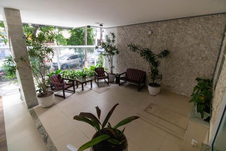 Apartamento para alugar com 100m², 3 quartos e 1 vaga Apartamento para alugar com 100m², 3 quartos e 1 vagaPortaria