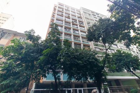 Apartamento para alugar com 100m², 3 quartos e 1 vaga Apartamento para alugar com 100m², 3 quartos e 1 vagaFachada