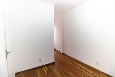 Apartamento para alugar com 100m², 3 quartos e 1 vaga Apartamento para alugar com 100m², 3 quartos e 1 vagaQuarto 2