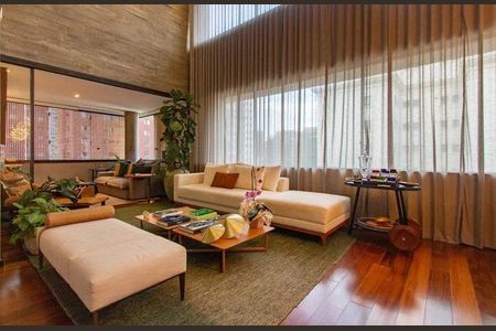 Apartamento à venda com 3 quartos, 330m² em Itaim Bibi, São Paulo