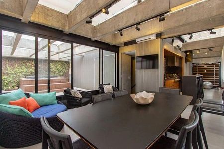 Apartamento à venda com 3 quartos, 330m² em Itaim Bibi, São Paulo