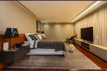 Apartamento à venda com 3 quartos, 330m² em Itaim Bibi, São Paulo