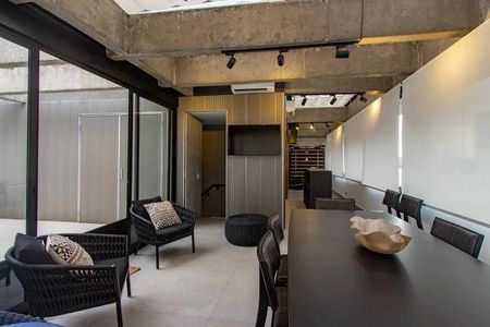 Apartamento à venda com 3 quartos, 330m² em Itaim Bibi, São Paulo
