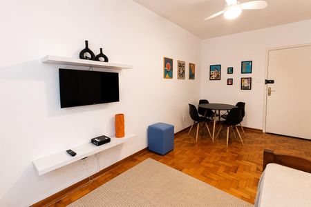 Sala de kitnet/studio para alugar com 1 quarto, 56m² em Cerqueira César, São Paulo