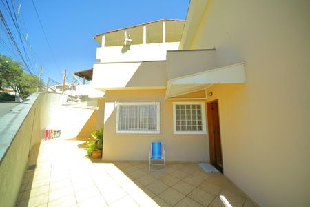 Quintal  de casa à venda com 3 quartos, 247m² em Vila Santa Terezinha, São Bernardo do Campo