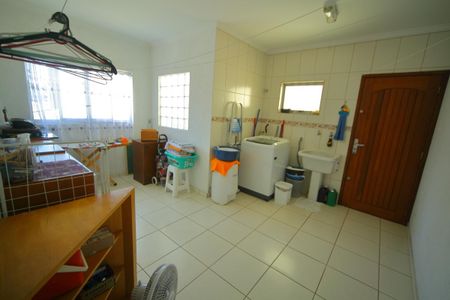 Área de Serviço de casa à venda com 3 quartos, 247m² em Vila Santa Terezinha, São Bernardo do Campo