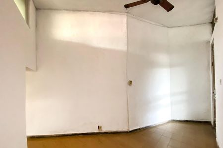 Sala de casa para alugar com 1 quarto, 45m² em Prado, Belo Horizonte