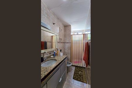 Apartamento à venda com 136m², 3 quartos e 1 vaga Apartamento à venda com 136m², 3 quartos e 1 vagaBanheiro