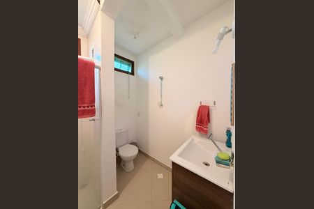Casa à venda com 100m², 2 quartos e 4 vagasBanheiro da Suíte