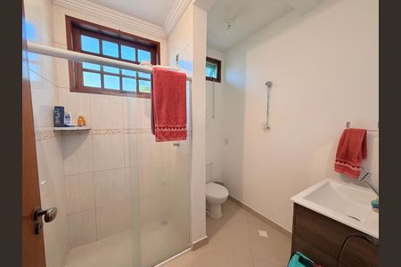 Casa à venda com 100m², 2 quartos e 4 vagasBanheiro da Suíte