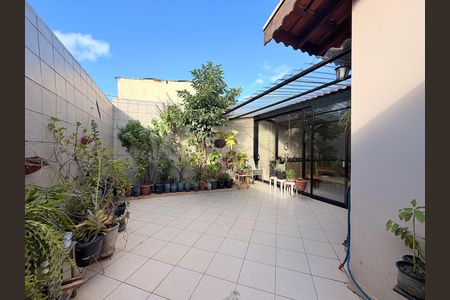 Quintal de casa à venda com 2 quartos, 100m² em Jardim Bonfiglioli, Jundiaí
