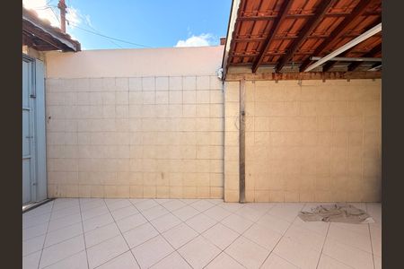 Garagem e Jardim de casa à venda com 2 quartos, 100m² em Jardim Bonfiglioli, Jundiaí
